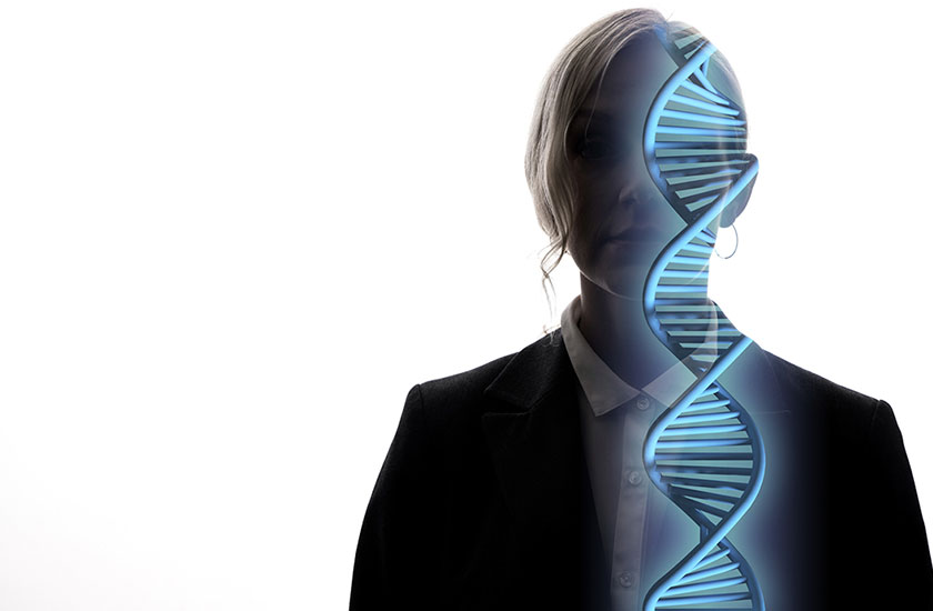 DNA螺旋モデルと女性